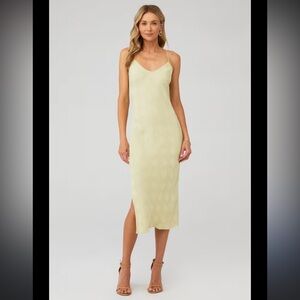 Women’s medium pistola Mari slip dress in citron grid side slit adjustable strap